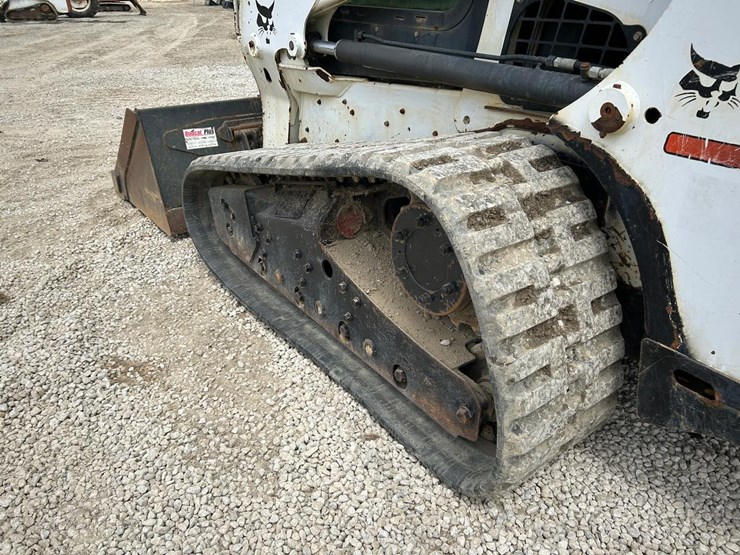 bobcat-t630-image-16