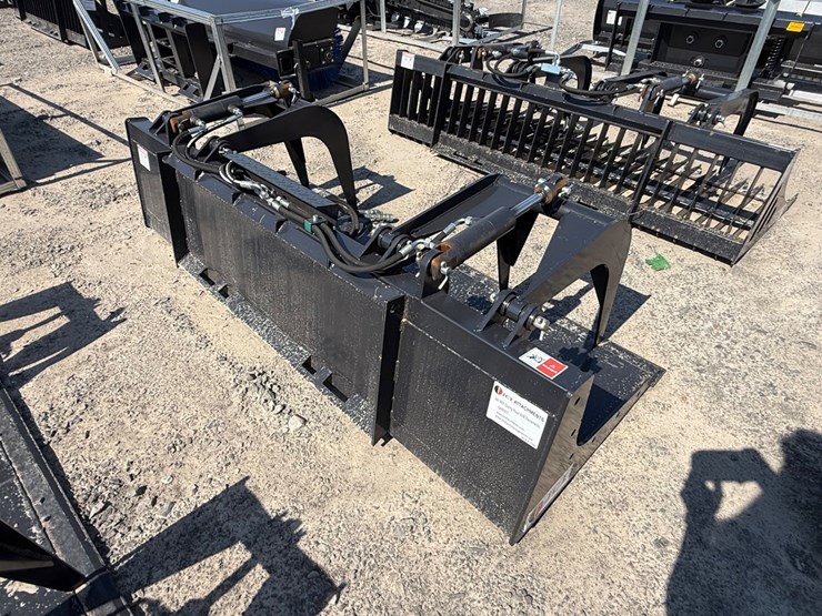 #2045-•-unused-jct-skid-steer-grapple-bucket-inv#-47071-image-2