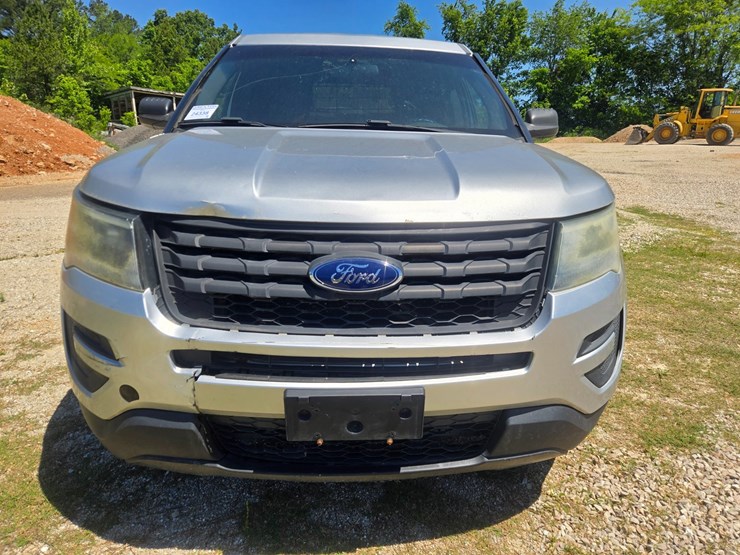 2016-ford-explorer-image-20