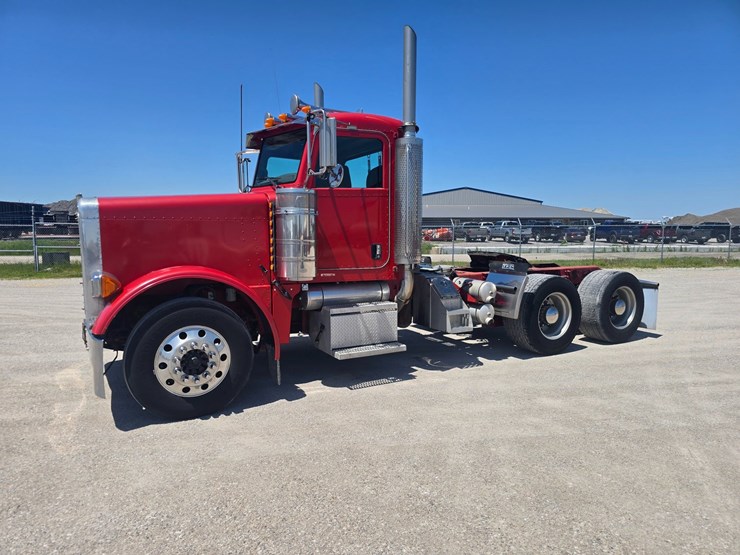 2007-peterbilt-379-image-5