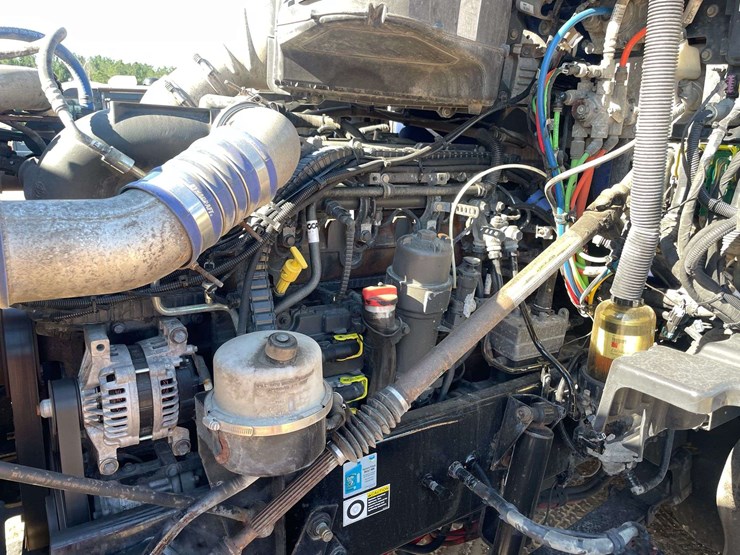 2018-kenworth-t680-image-7