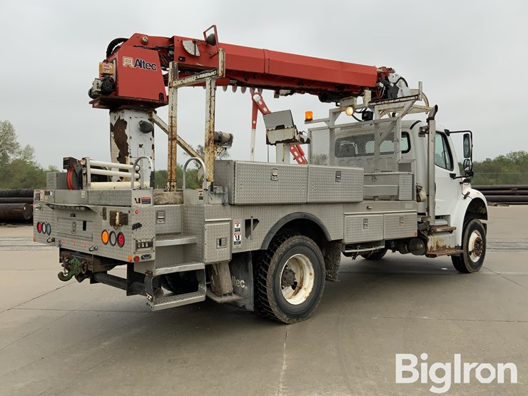 2012-freightliner-m2-106-image-5