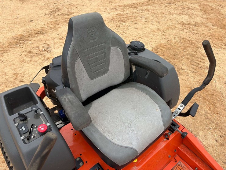 husqvarna-mz48-zero-turn-lawn-mower-image-9