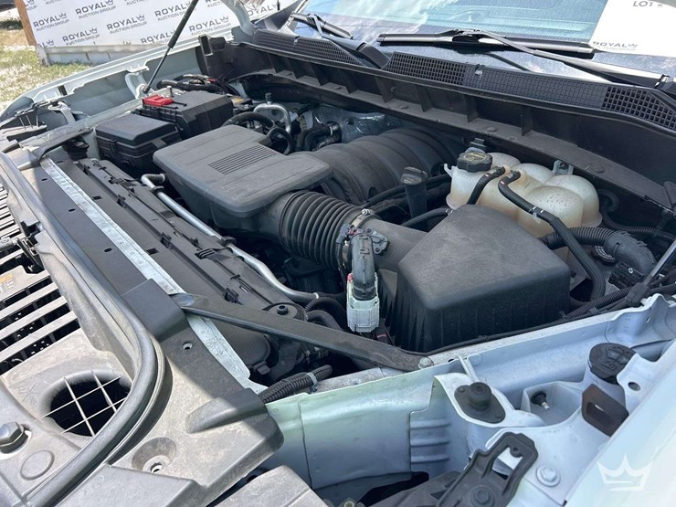 2024-chevrolet-silverado-1500-image-8