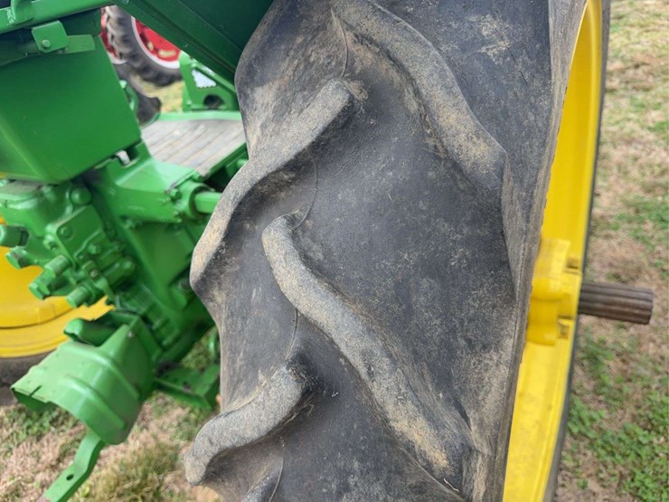 john-deere-b-image-16
