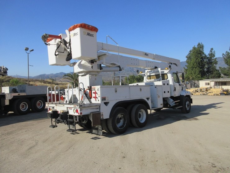 2016-freightliner-114sd-image-3