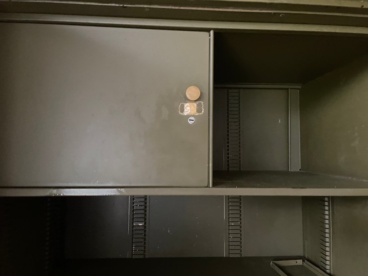 #7083-•-remington-rand-safe-cabinet-image-8