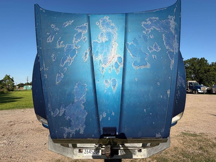 2016-kenworth-t880-image-30