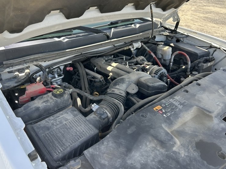 2013-chevrolet-silverado-1500-image-44