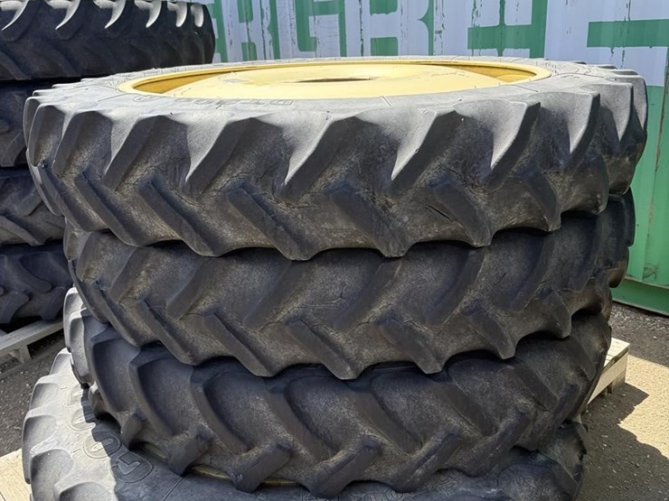 2-goodyear-320/90r50-floaters-image-7