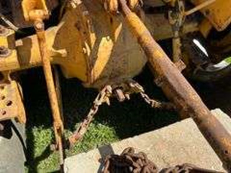 massey-ferguson-2200-image-10