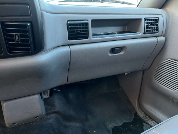 1996-dodge-ram-1500-image-11