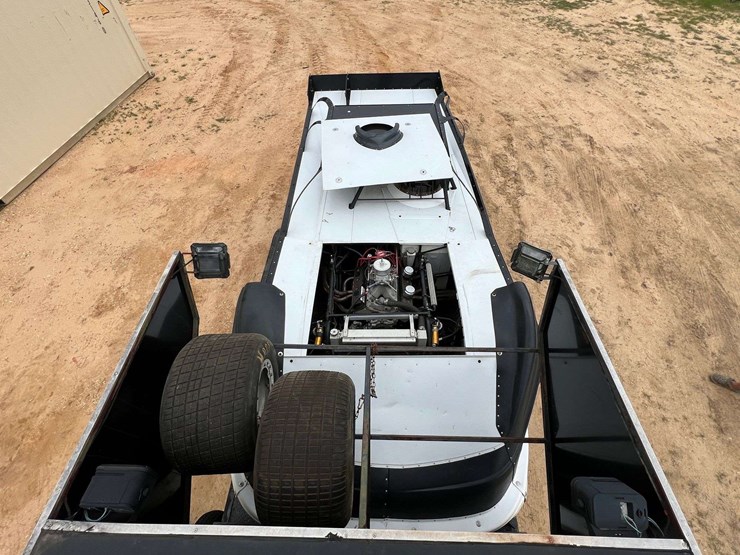racecar-package-(dirt-late-model)-image-18