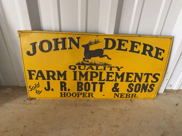 john-deere-sign-image-1
