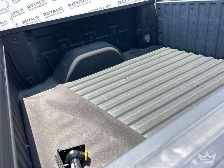 2021-chevrolet-silverado-1500-image-23