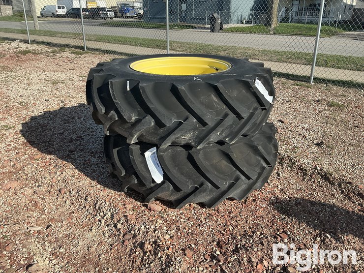 deere-tires-image-1