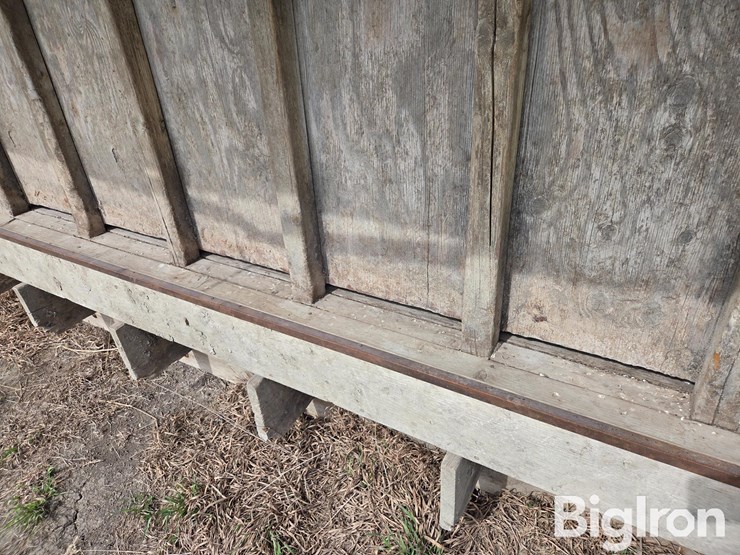 shop-built-wood-livestock-feeder-image-11