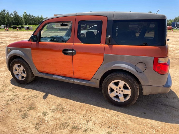 2005-honda-element-image-2