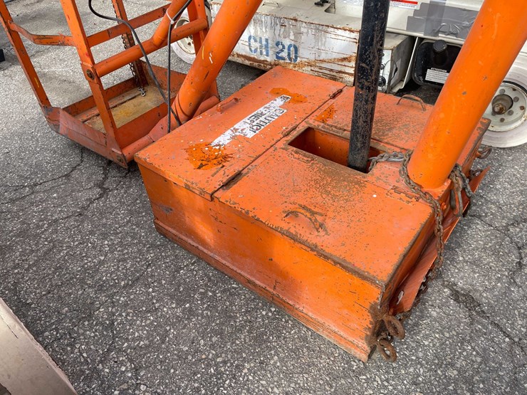 #9000-•-forklift-aerial-lift-bucket-(o7)-image-7