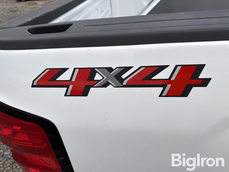 2018-chevrolet-k3500-image-15