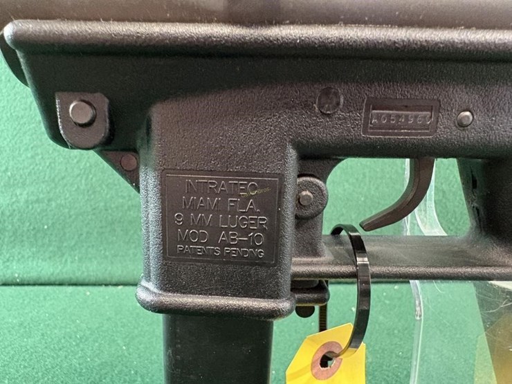 intratec-mdl.ab-10-9mm-luger-pistol-image-4