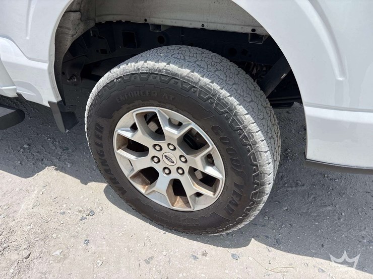 2022-ford-f150-image-31