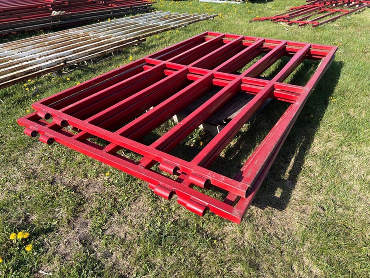 5-7ft-7”-long-livestock-gates-image-1