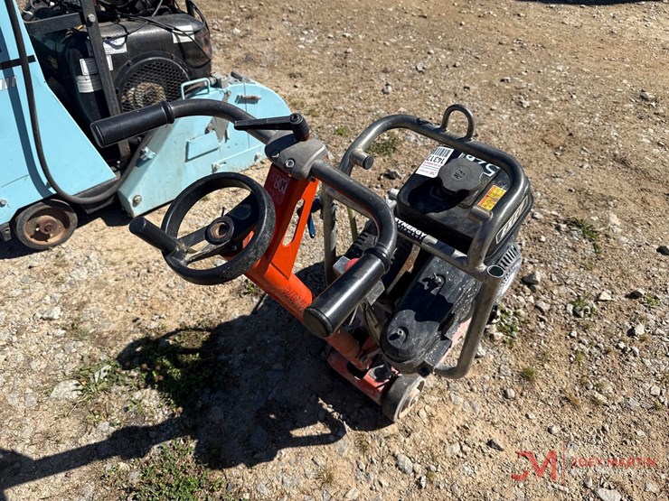 husqvarna-fs309-image-2