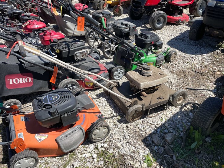 #6977-•-craftsman-lawn-mower-image-1