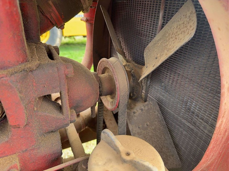 farmall-f-20-image-25