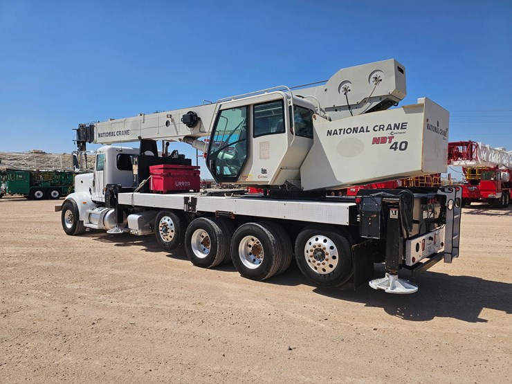 2013-peterbilt-367-image-2