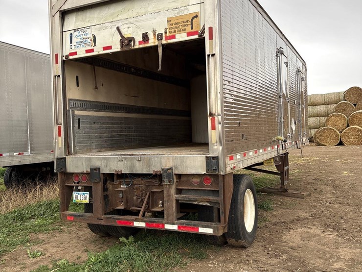 2000-kidron-semi-van-box-spray-trailer-image-3