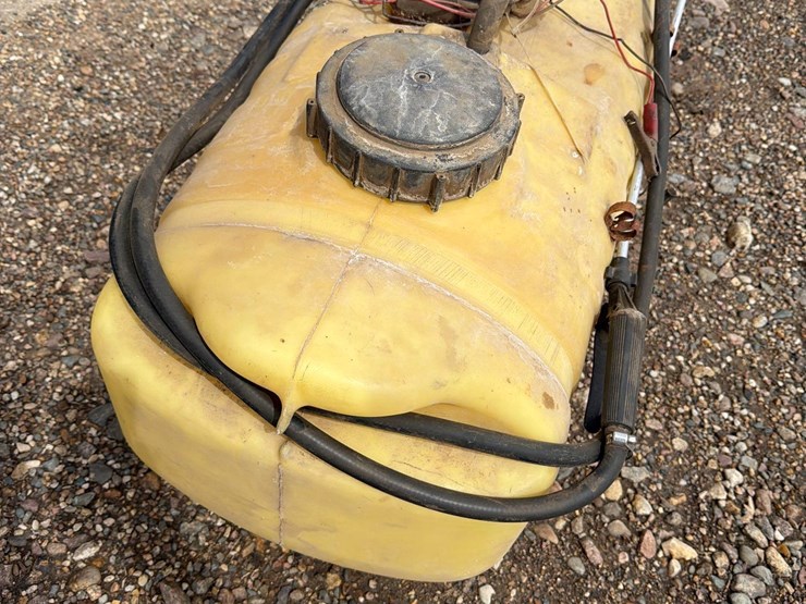 bomgarrs-atv-sprayer-image-4
