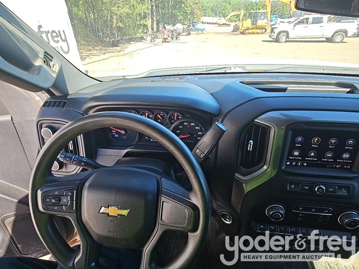 2022-chevrolet-1500-image-43