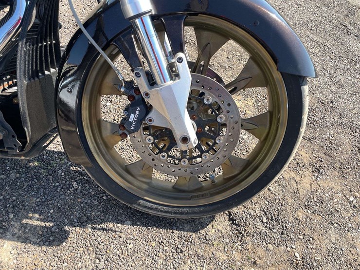 2014-polaris-victory-cross-country-motorcycle-(28,970-miles)-image-14