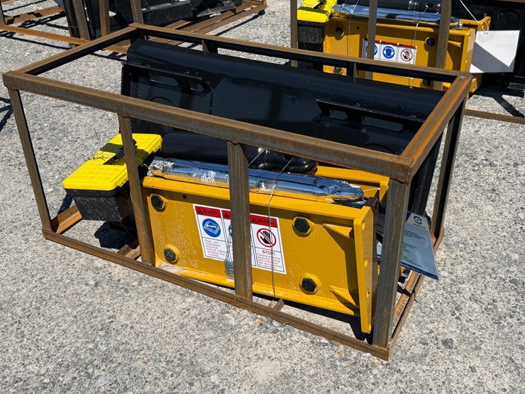 #45364-•-unused-agt-sshh680-skid-steer-breaker-sshh68026020503a-image-4