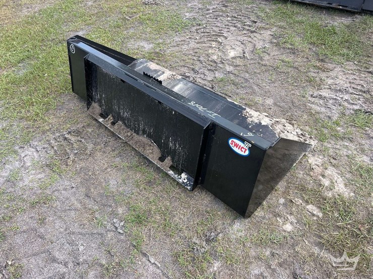 2025-swict-72in-bucket-skid-steer-attachment-image-2