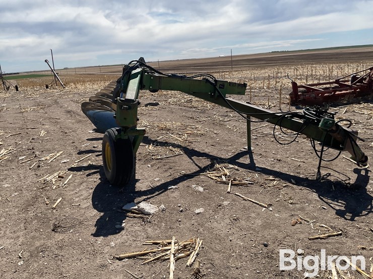 john-deere-2700-image-3