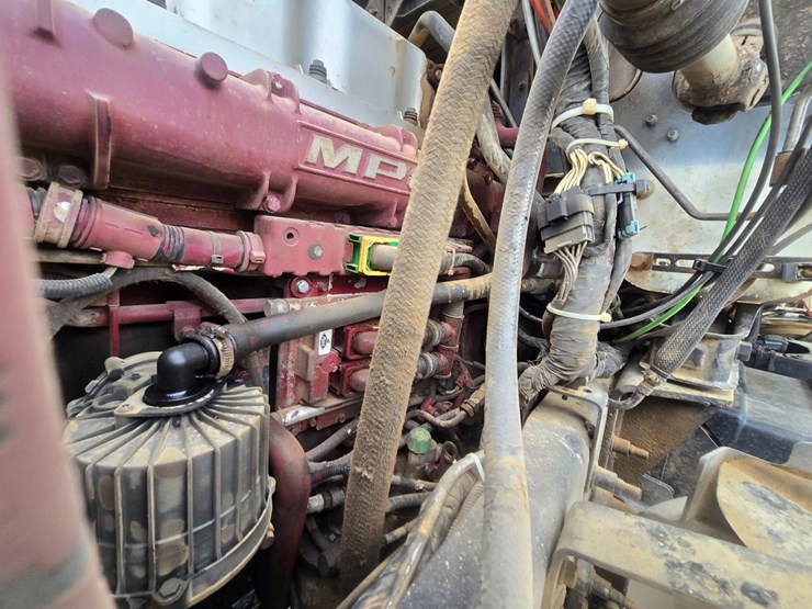 #24295-•-2011-mack-gu713-dump-truck-image-49