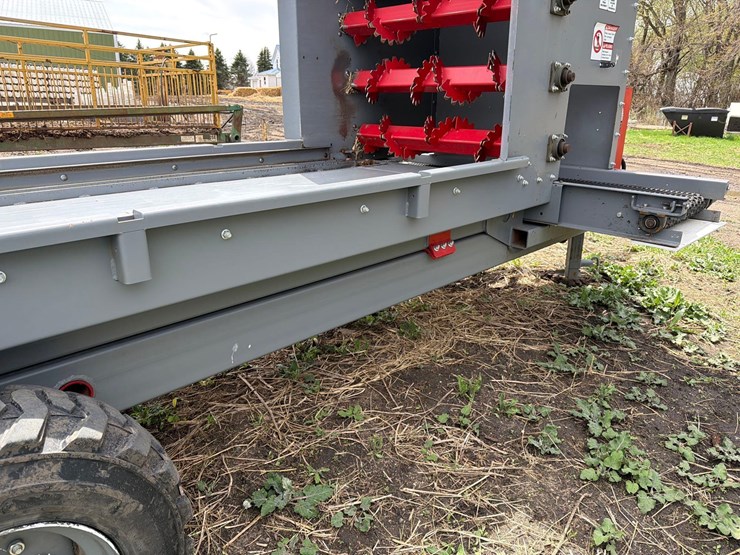 2024-hatfield-eco-lift-hmi-bedding-trailer-image-32