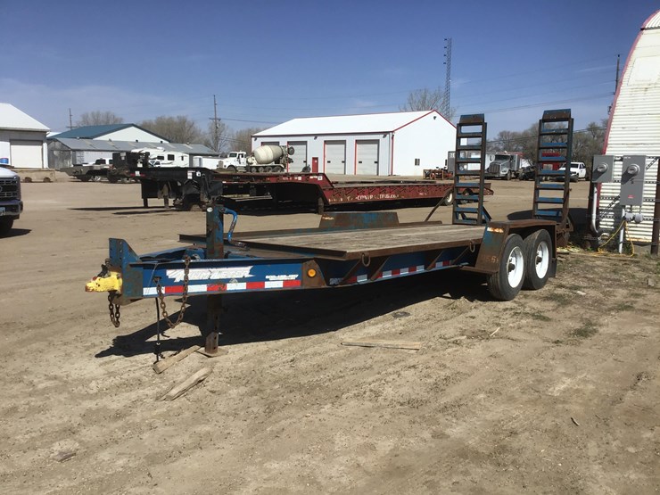 2016-towmaster-t16d-image-2