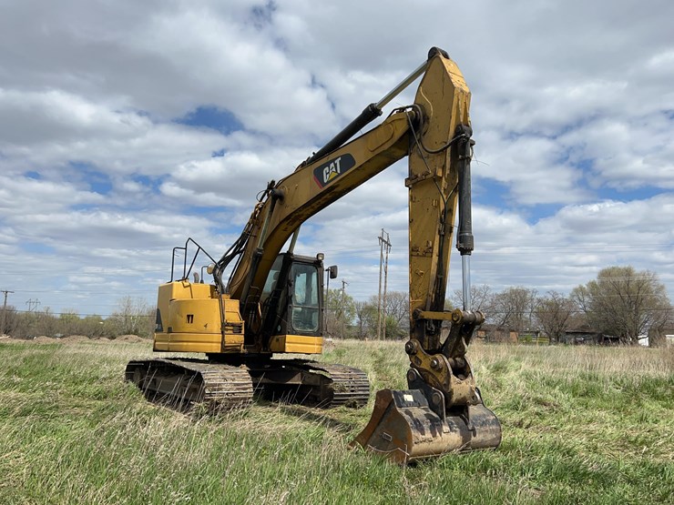 2012-caterpillar-321d-excavator-image-3