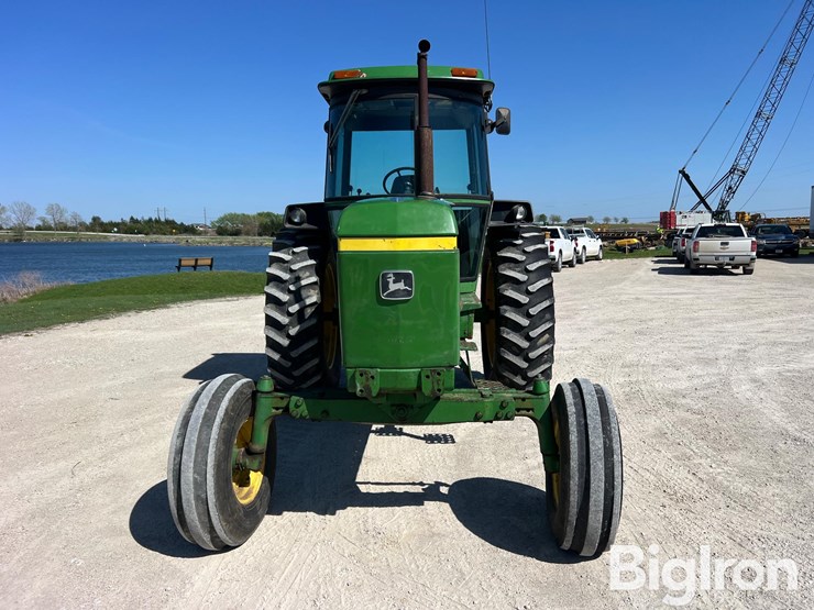 1976-john-deere-4230-image-2