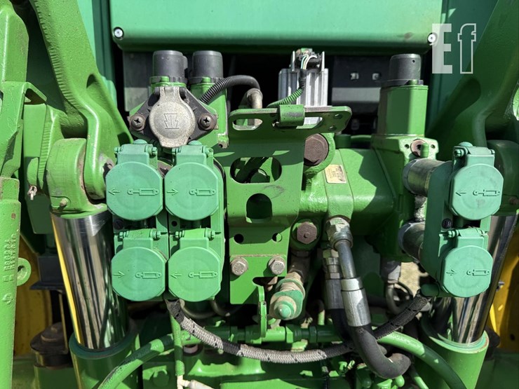 2005-john-deere-7420-image-41