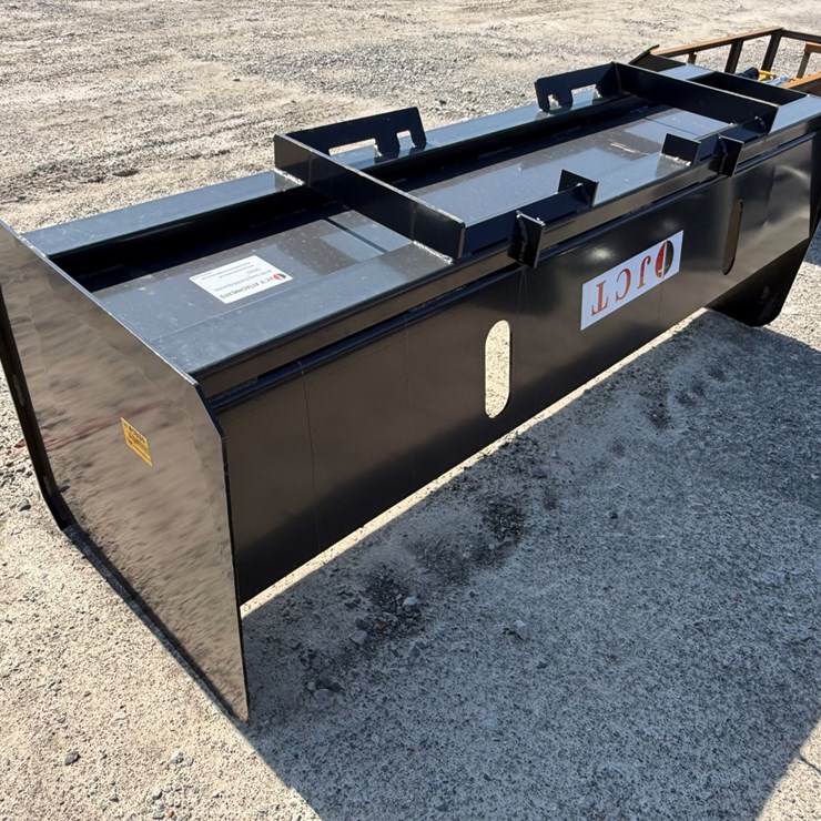 #2032 • Unused JCT Skid Steer Pusher Box INV# 45694