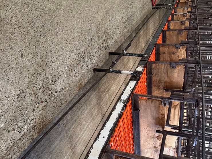 10-sections-of-orange-metal-floor-grates-image-2