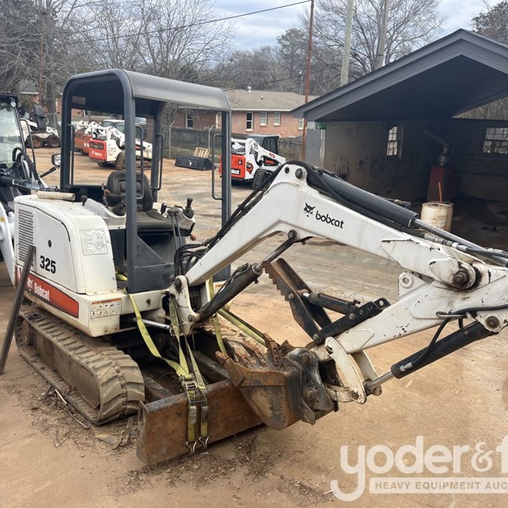 BOBCAT 325