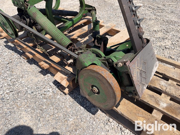 john-deere-350-image-12
