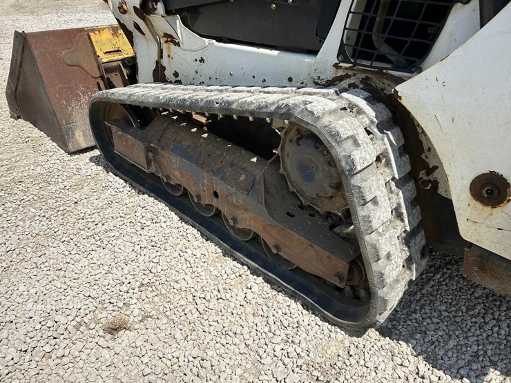 2021-bobcat-t595-image-16
