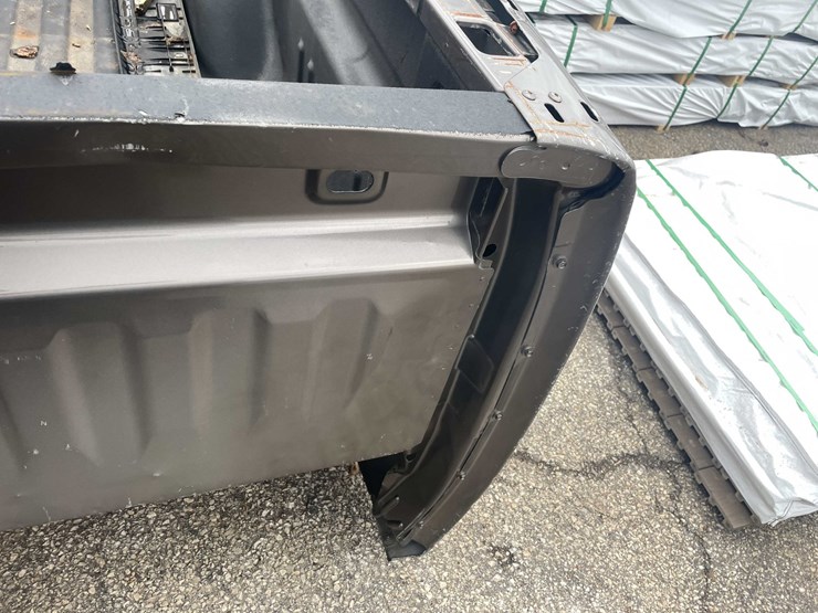 #9072-•-08-12-gmc-dually-box-(o6)-image-37